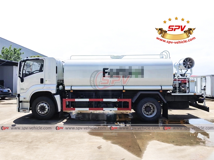 SPV 8,000 Litres Water Truck With Disinfectant Sprayer ISUZU-Left Side View